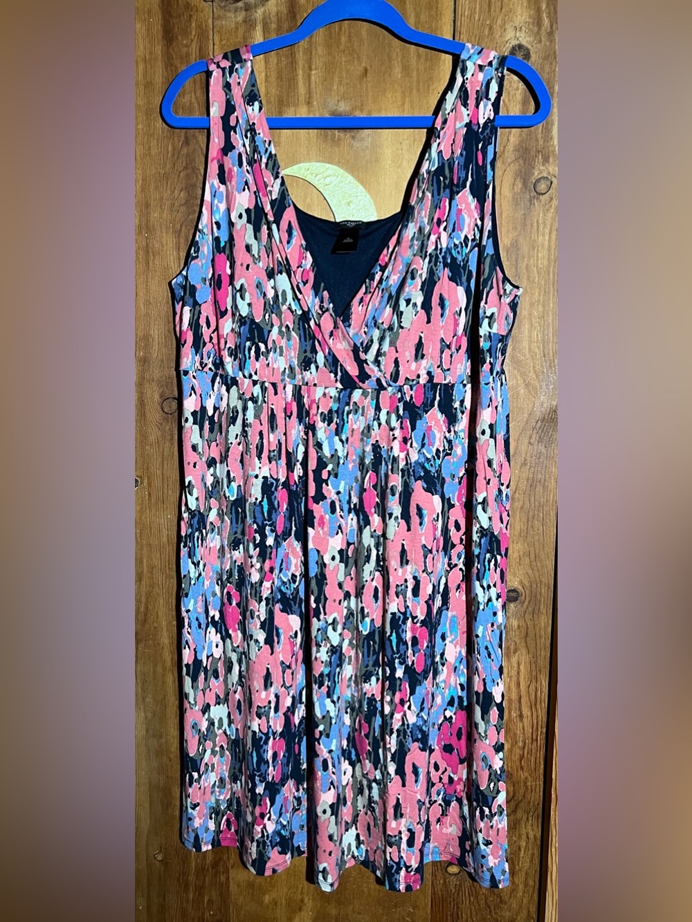 Ann Taylor Women’s Pink Multi-Color V-Neck Sleeveless Dress